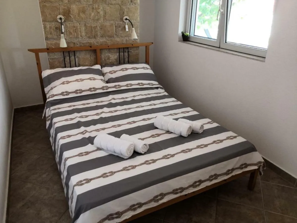 A & A Luxury Guest House Trogir 0*,